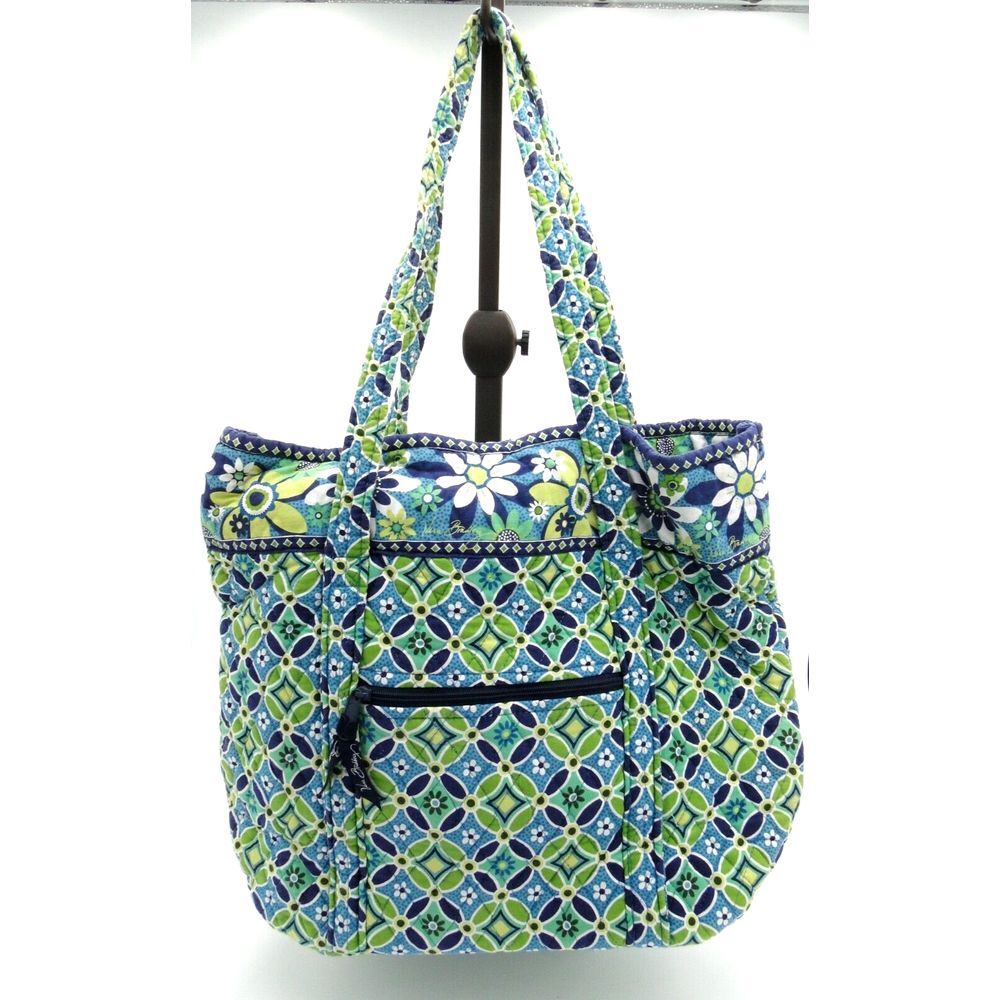 Vera Bradley Retired Daisy Daisy Blue Green White Floral Bucket Bag Purse Tote